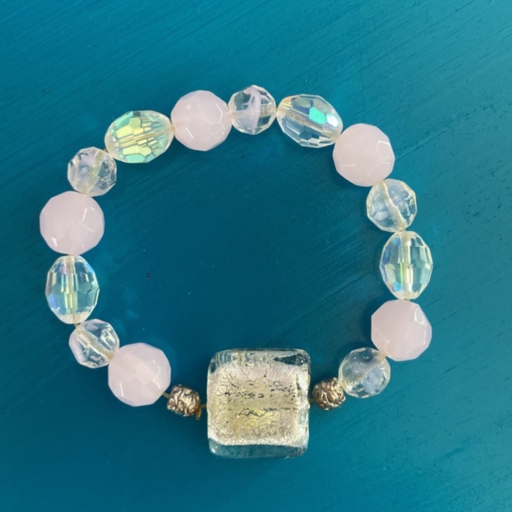 Pink bracelet - Picture 2 of 2